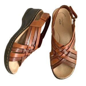 Clarks Women Lexi Carmen Comfort Hook and Loop Leather Snadals SIze 6